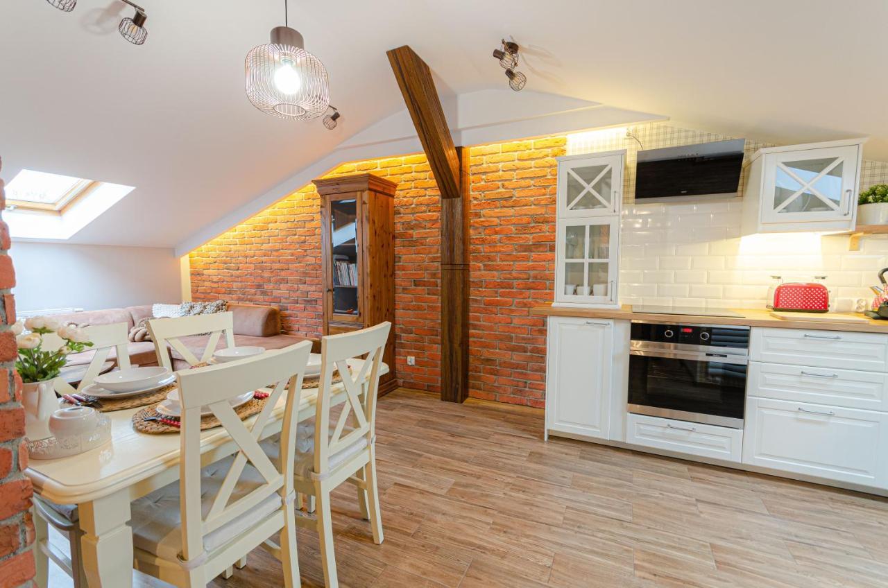 Bronowicka Premium Apartment - 52M2 With Private Parking Krakkó Kültér fotó