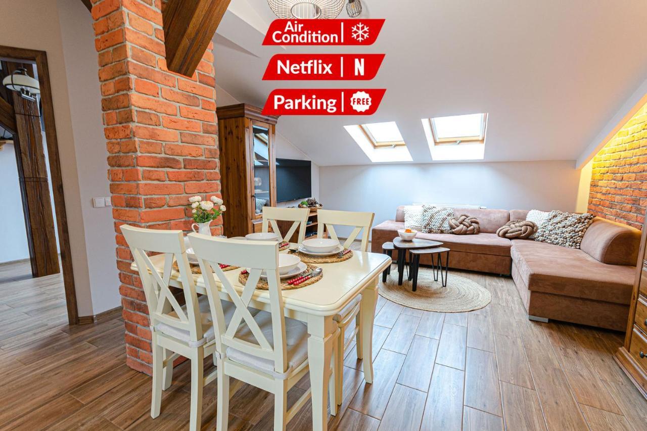Bronowicka Premium Apartment - 52M2 With Private Parking Krakkó Kültér fotó
